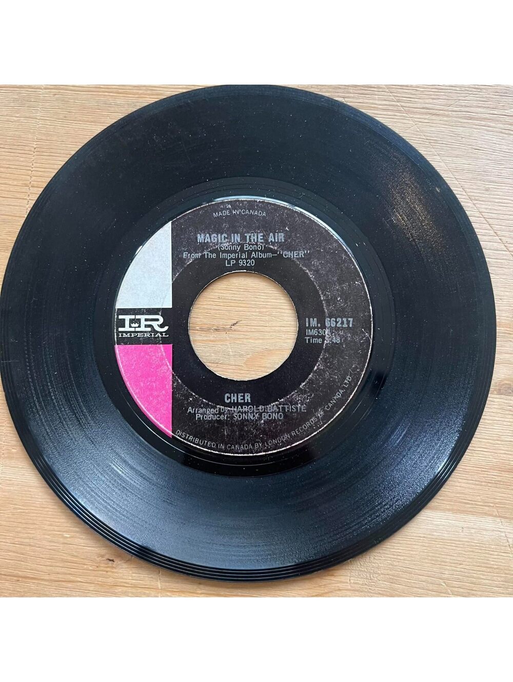 Cher - Magic in the Air/Behind the Door 45rpm VG+ R19